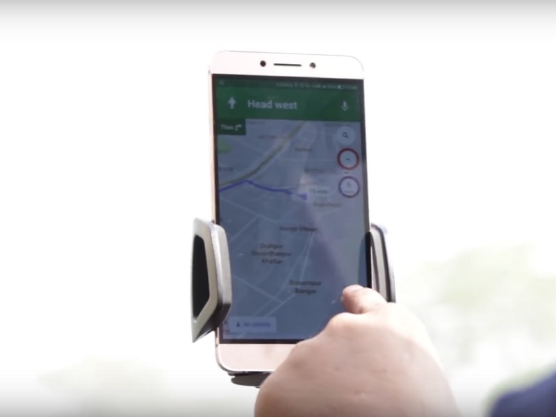 Google Maps-Neuheit bremst Telefongespräche am Steuer aus